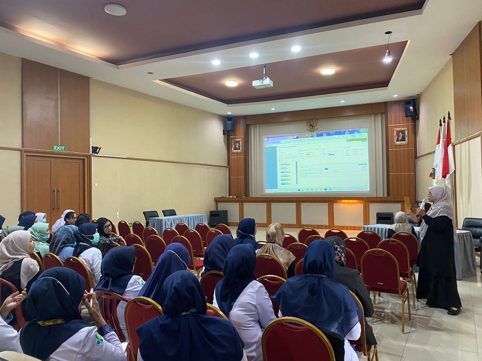 Implementasi SIMRS di RS Moh Hoesin